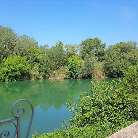 Gite Face A La Riviere -Proche Du Pont Du Gard- Montfrin ภายนอก รูปภาพ